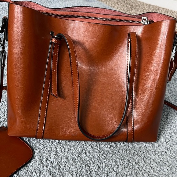 Carmel color leather satchel - Picture 3 of 5